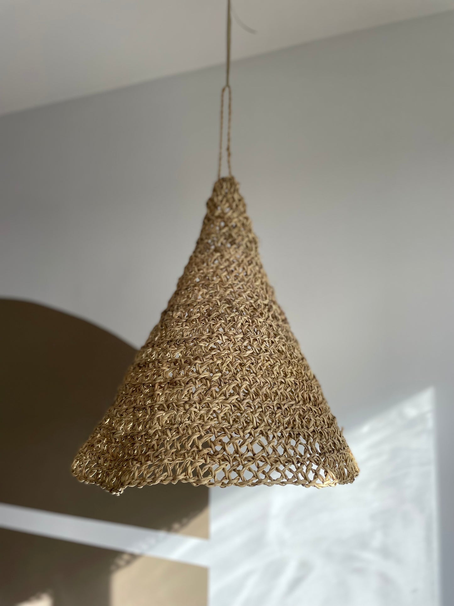 TINGHIR suspension conique en corde de palmier