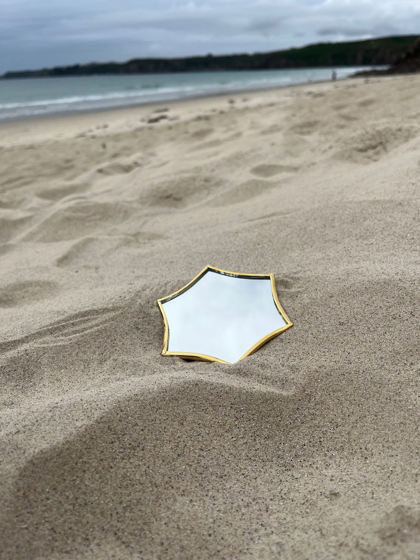 SAHADI miroir étoile en laiton doré