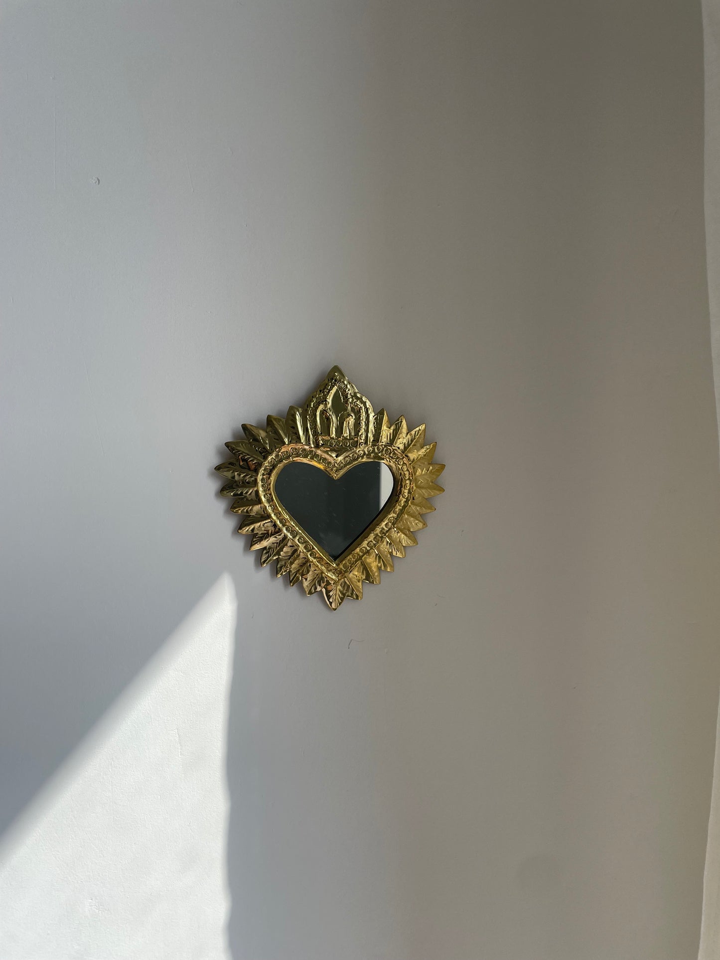 ORÉE Mini miroir ex-voto cœur en laiton doré